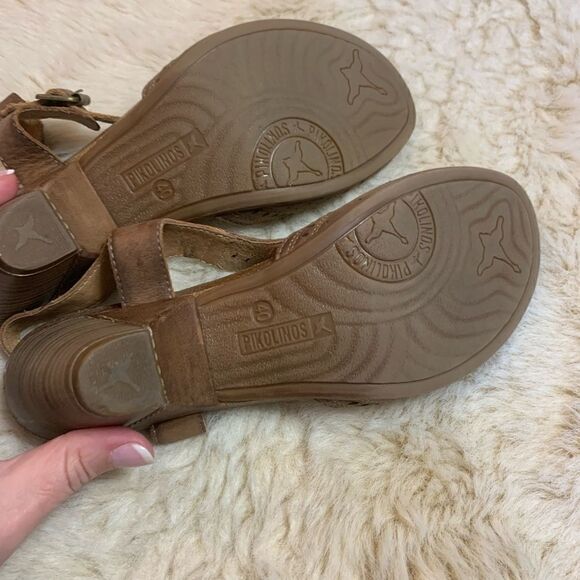 PIKOLINOS Moraira Cognac Brown Leather
Laser Cut T Strap Sandal 40 / 9 - Picture 6 of 7